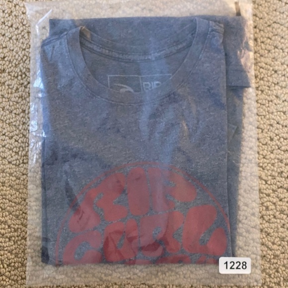 RIP CURL Surf Heather Blue Gray w/ Maroon Logo Tee Shirt Men S Small - Picture 6 of 6